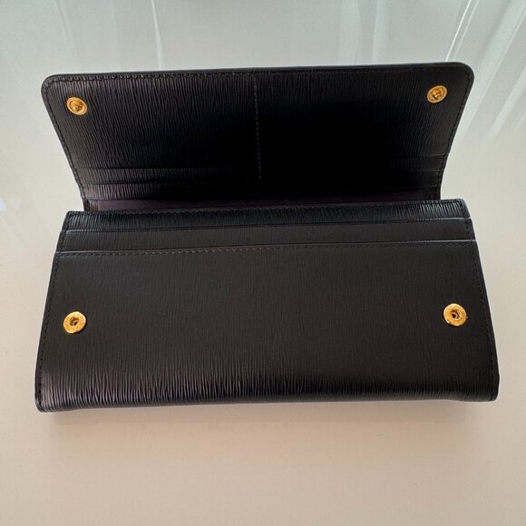 Prada Large Saffiano Leather Wallet - Picture 3 of 3